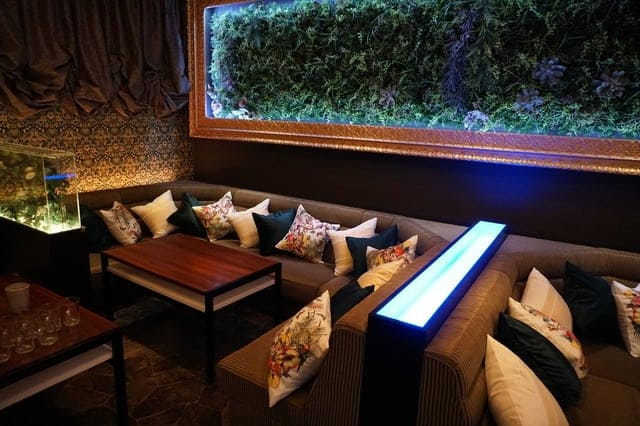 相席ラウンジ WE5